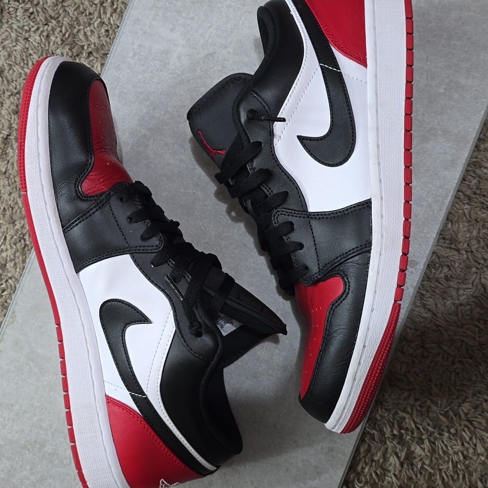 Nike Air Jordan 1 Low Shoes Bred Toe Black Red White Men's USED